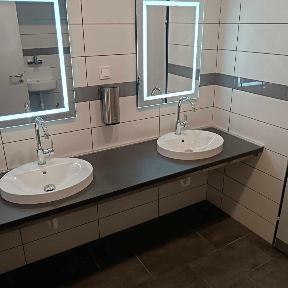 7f1a0fc0-6aef-41fb-9533-272940b4eea5